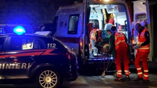 Sala Biellese - Auto fuori strada nella notte: ferita una giovane, soccorsa e trasportata in ospedale