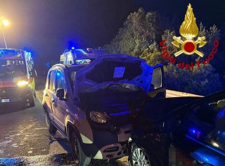 Scontro frontale in Sardegna: feriti tre biellesi, uno grave