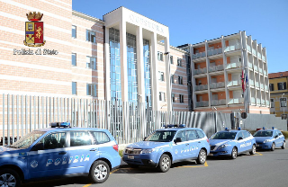 Biella - Espulso extracomunitario dopo due anni di carcere per maltrattamenti e minacce di morte alla moglie