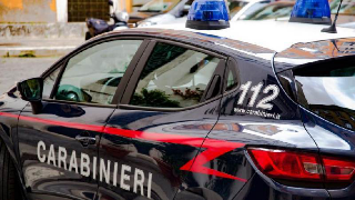 Biella - Incidente notturno sulla Superstrada: auto contro guardrail per evitare animale selvatico