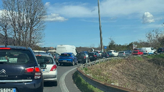 Biella - Tamponamento a catena sul Ponte della Tangenziale: traffico rallentato, nessun ferito