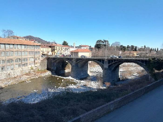 Biella - Il Ponte Cervo intitolato a Nino Cerruti: un tributo al genio della moda e dell’impresa